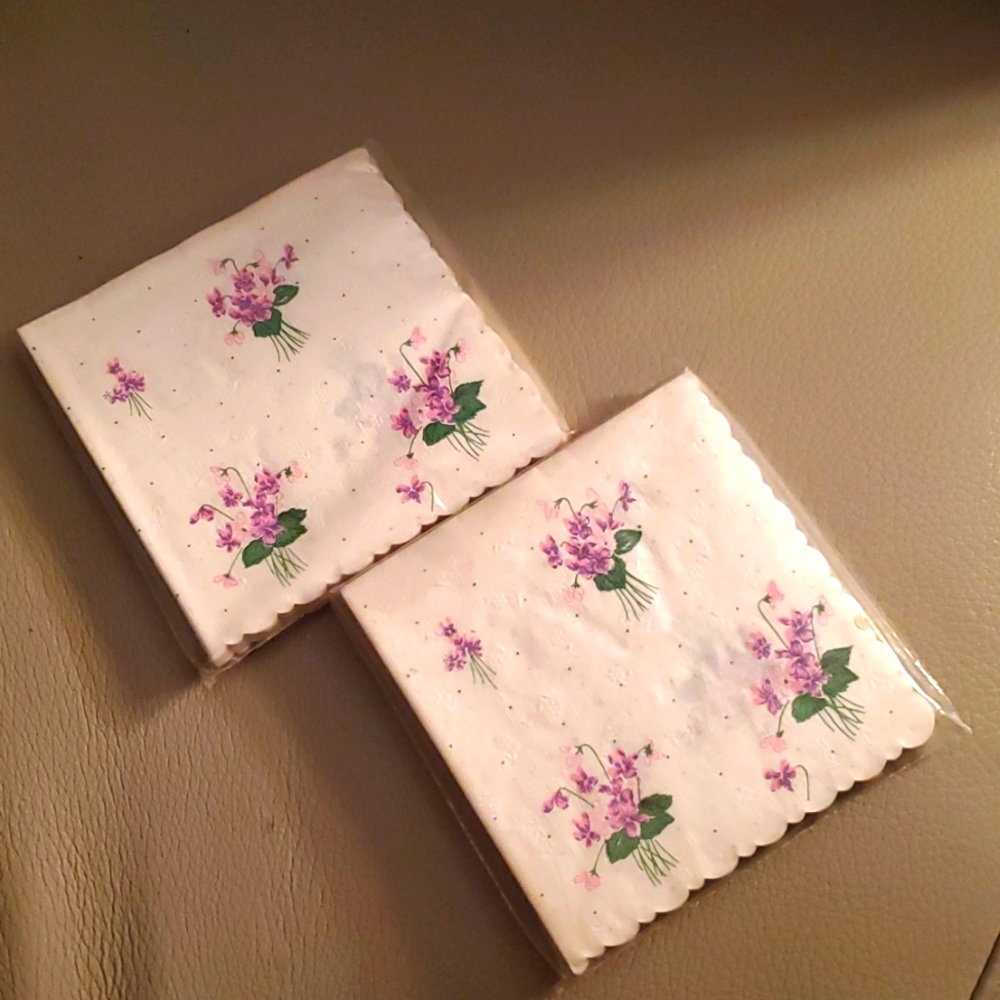 50 NEW Beverage decorative party napkins, 1950s era, in original package